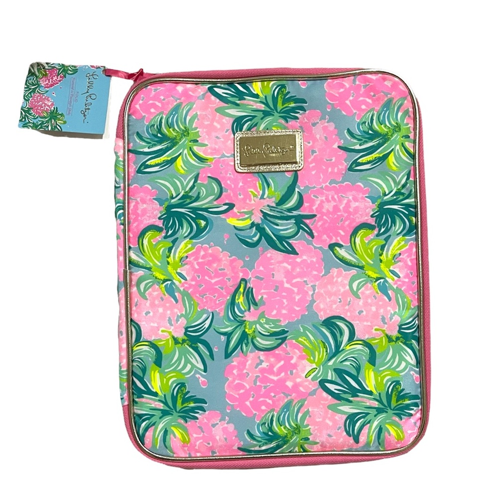 NWT! Lilly Pulitzer Canvas Folio in Pineapple Shake